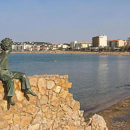 In Riells With Beachfront Views