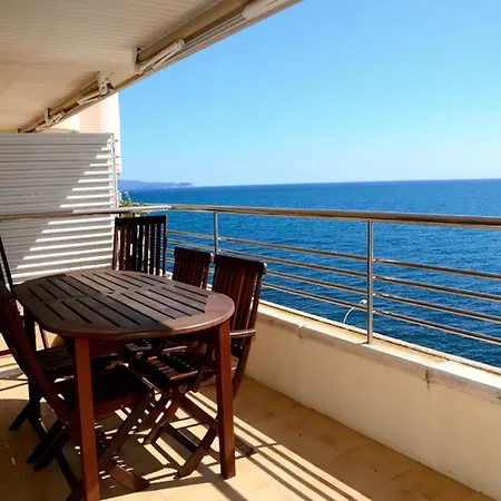 In Riells With Beachfront Views